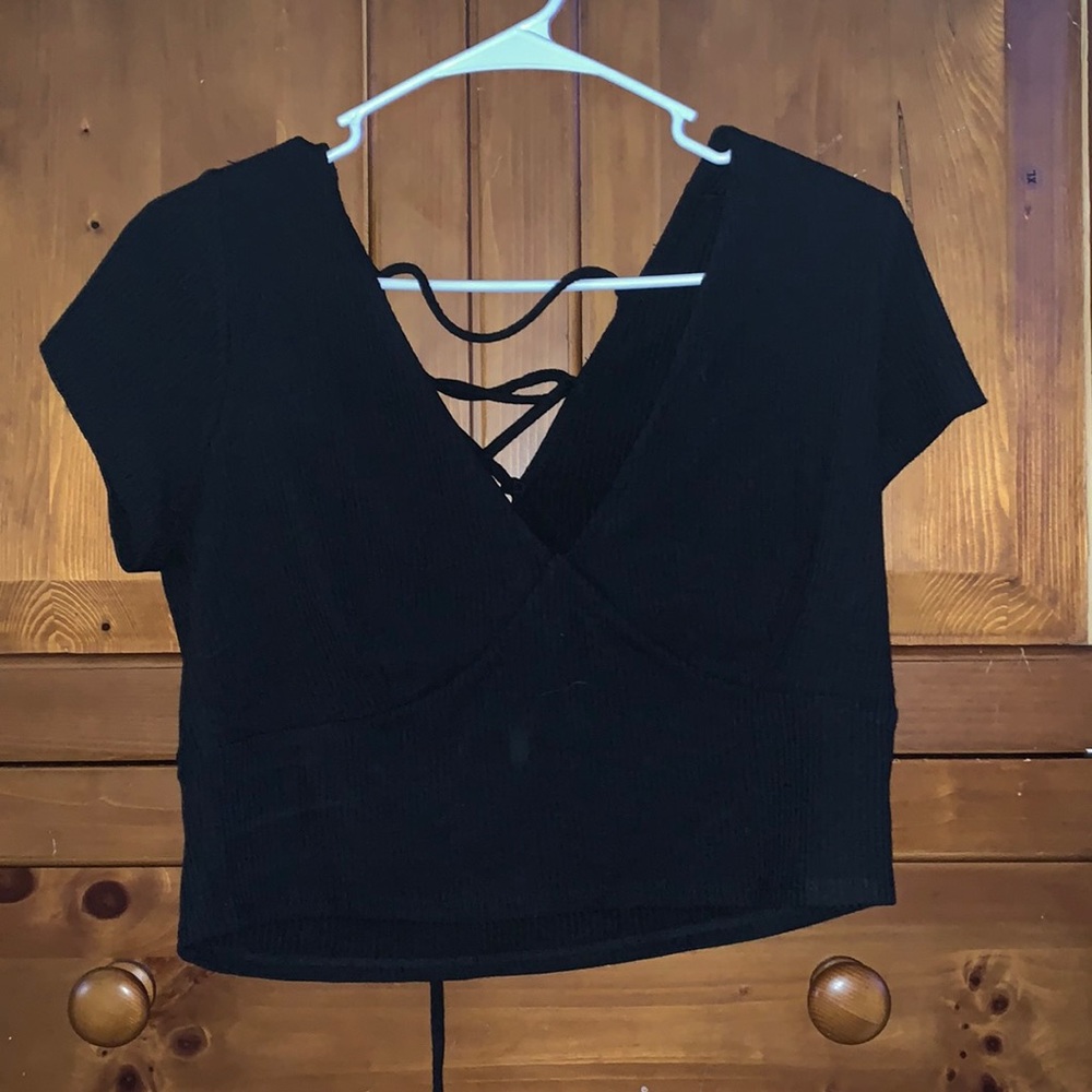 mixed threads los angeles, size x-large , color black crop top